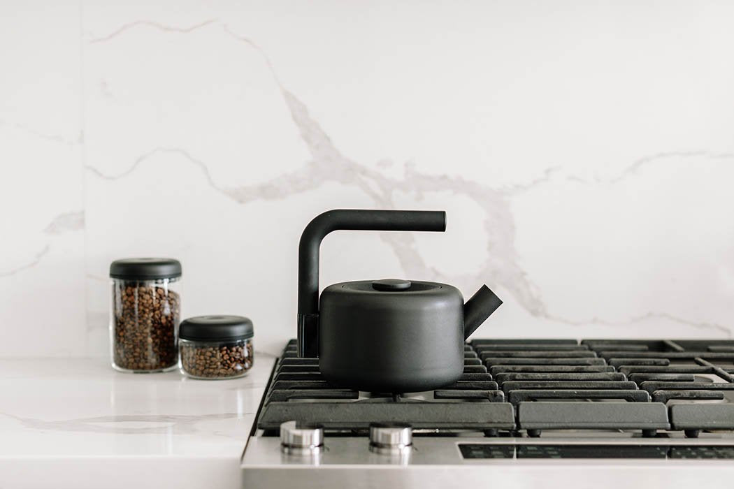 CLYDE STOVE TOP KETTLE