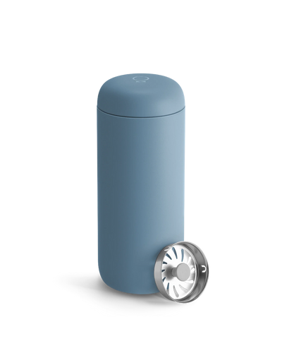 Fellow Carter Move 16 oz / Hazy Blue mug