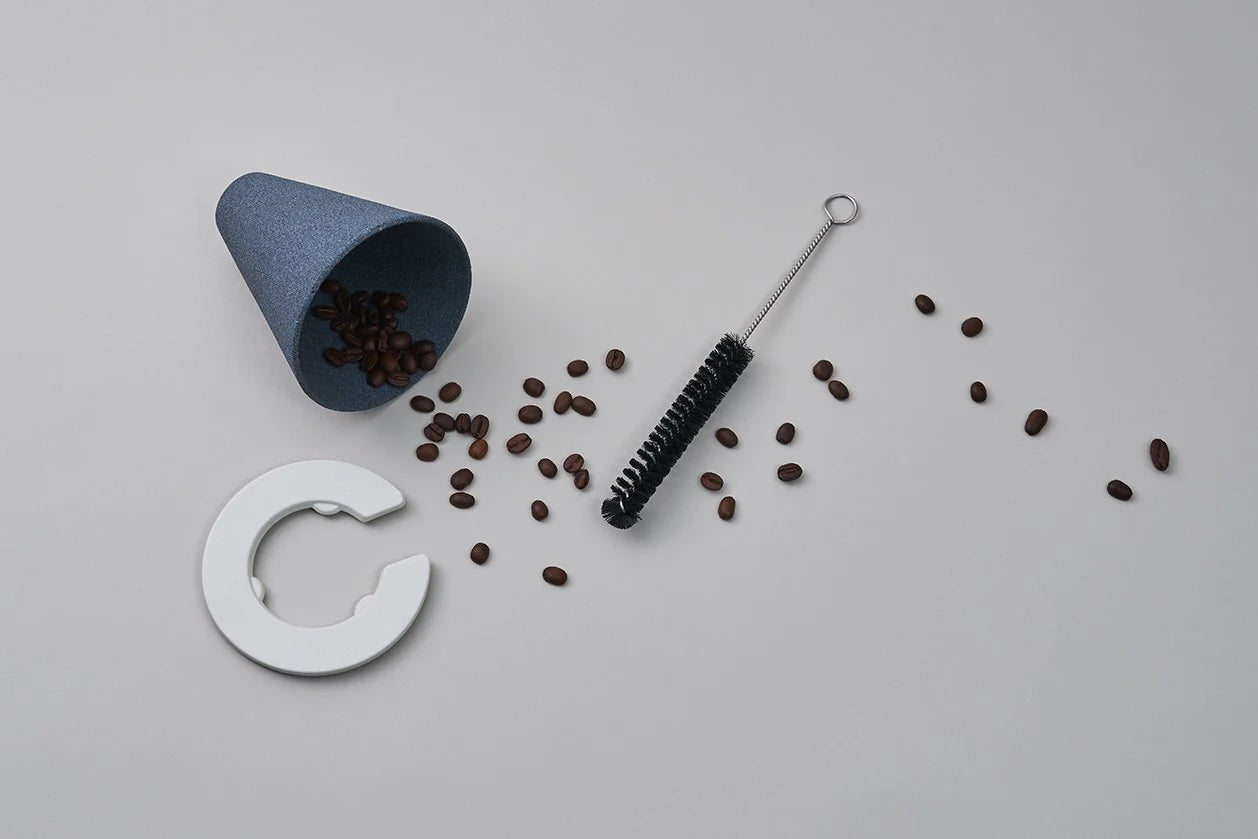 Maintenance brush
